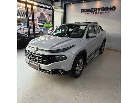 FIAT TORO 2.4 16V MULTIAIR FLEX FREEDOM AT9 FIAT TORO 2.4 16V MULTIAIR FLEX FREEDOM AT9